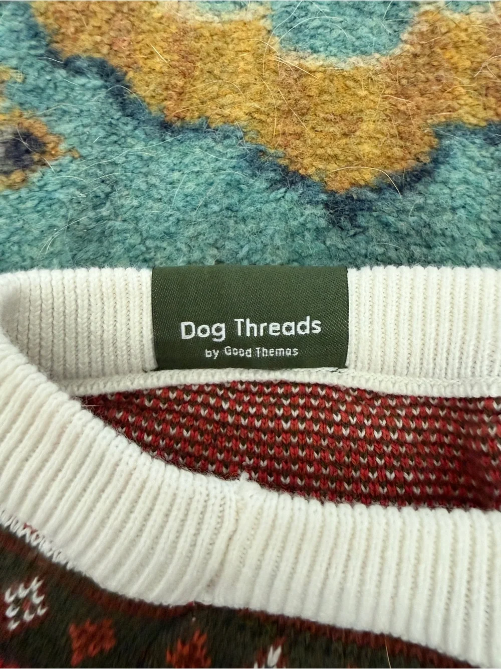 Foxy Pattern Red & Green Knit Dog Sweater - Brand Unknown